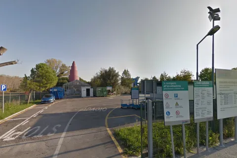 area conferimento rifiuti