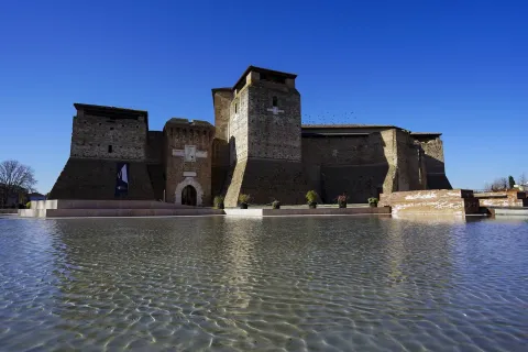 passeggiate culturali - castel sismondo