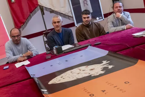 Il digital artist Alessandro Malossi firma una campagna di comunicazione visuale per la città
