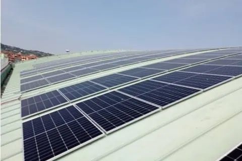 pannelli fotovoltaici stadium