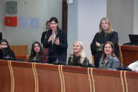 studenti spagnoli in consiglio comunale