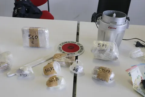 operazione_antidroga_della_polizia_locale_4.jpg