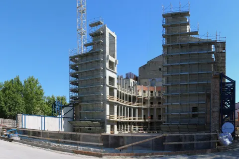 viaggio_nel_cantiere_teatro_galli_01.jpg