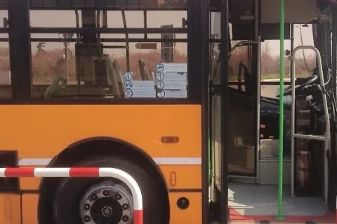 bus_1.jpg