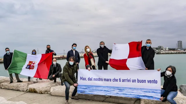 incoraggiamento da Rimini per America's Cup