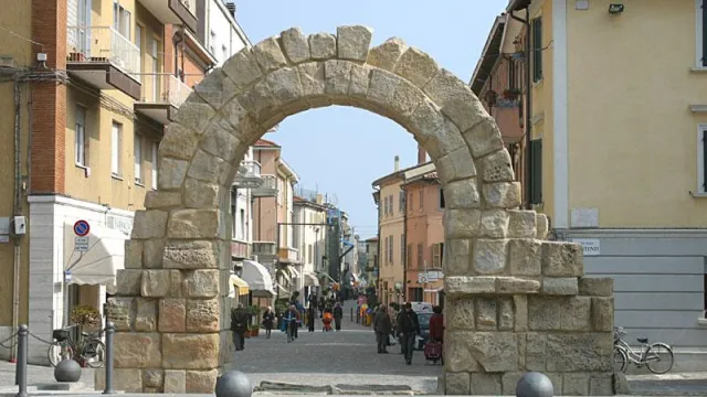 Porta Montanara