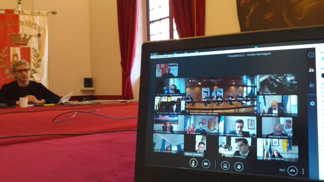 Gnassi in videoconferenza