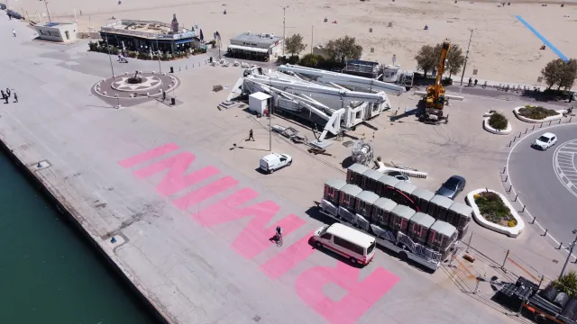 Operazioni di montaggio della ruota panoramica