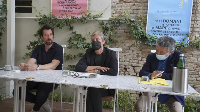 Conferenza stampa - Biglietti agli amici