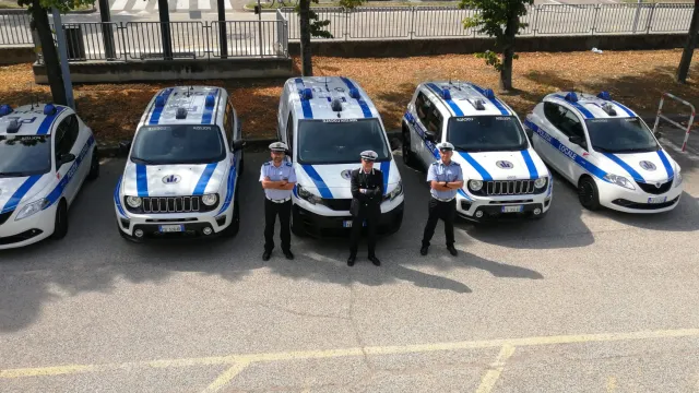 nuovo parco mezzi dei vigili