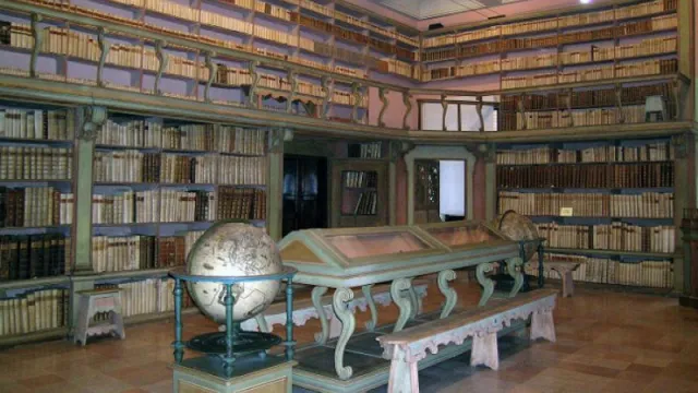 Biblioteca Gambalunga