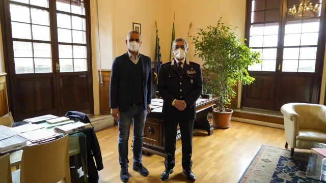 Sindaco Sadegholvaad e generale Antonio Paparella