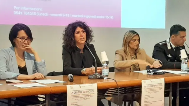 incontro pubblico tema femminicidio