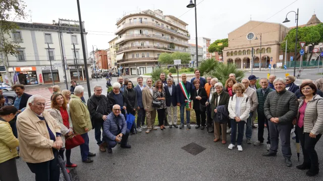 inaugurazione rotatoria amedeo montemaggi