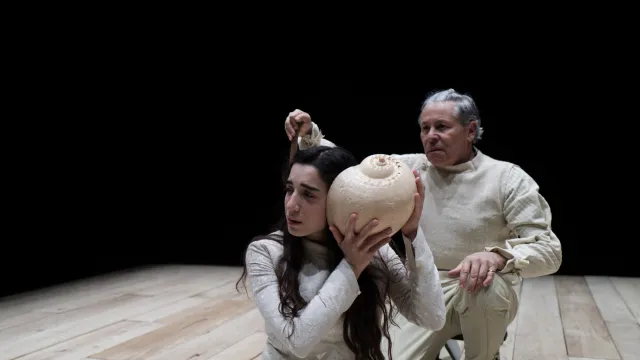 “La Tempesta”, l’inno al teatro di Alessando Serra  