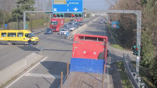 rilevazione semaforica posta all’incarico tra la SS72 e via Barattona