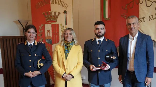 Agente Carella, Questore di Rimini Rosanna Lavezzaro, Dirigente delle Volanti Comm. Capo Veronica Brustenghi, Sindaco  Sadegholvaad