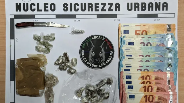 sequestro sostanze stupefacenti 