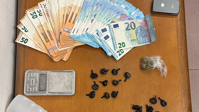 foto del sequestro fatto dalla Polizia Locale di Rimini