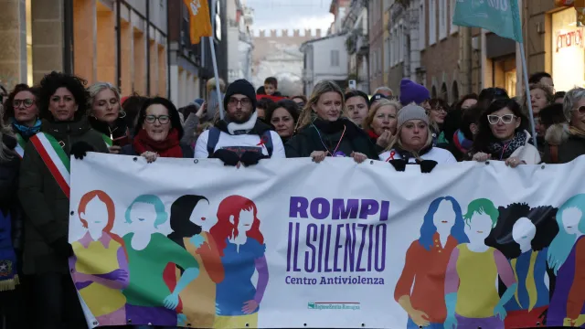 "è per te" camminata contro violenza donne 2023