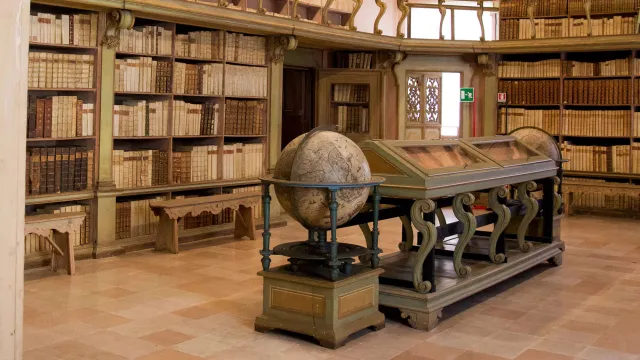 biblioteca gambalunga