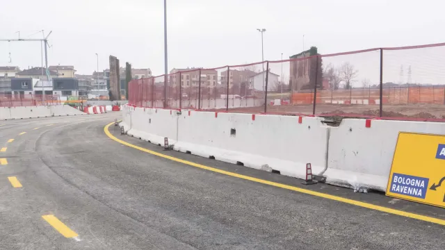 cantiere rotatoria ss16