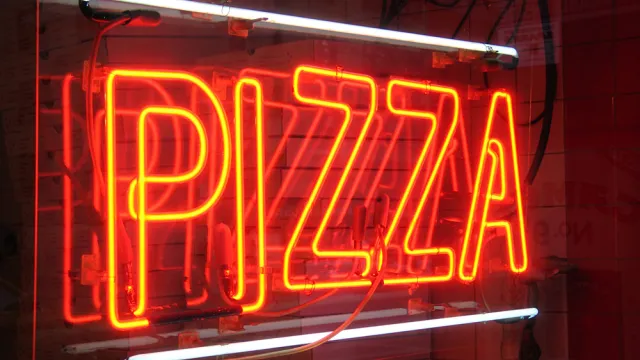 insegna pizza
