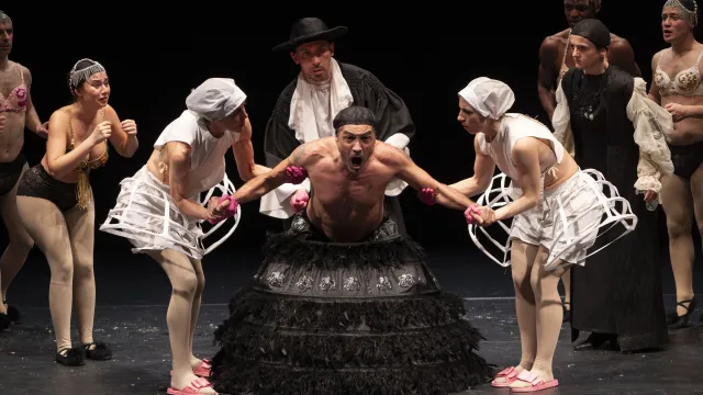 Barocco e avidità nel Re Chicchinella di Emma Dante